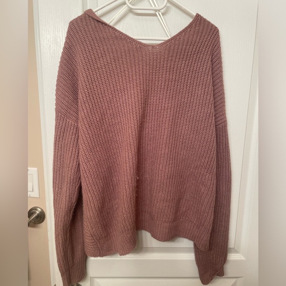Fashion nova knot sweater - Picture 3 of 3